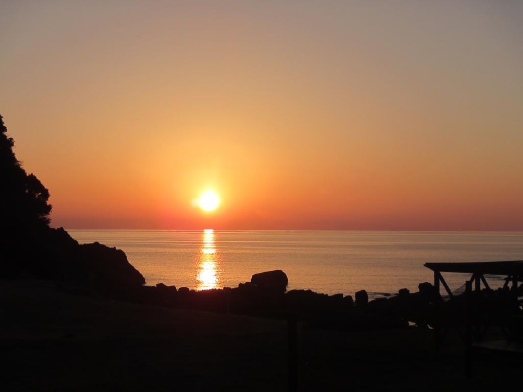 Amakusa West Coast Backpackers Fu-Raibou Hostel Zewnętrze zdjęcie